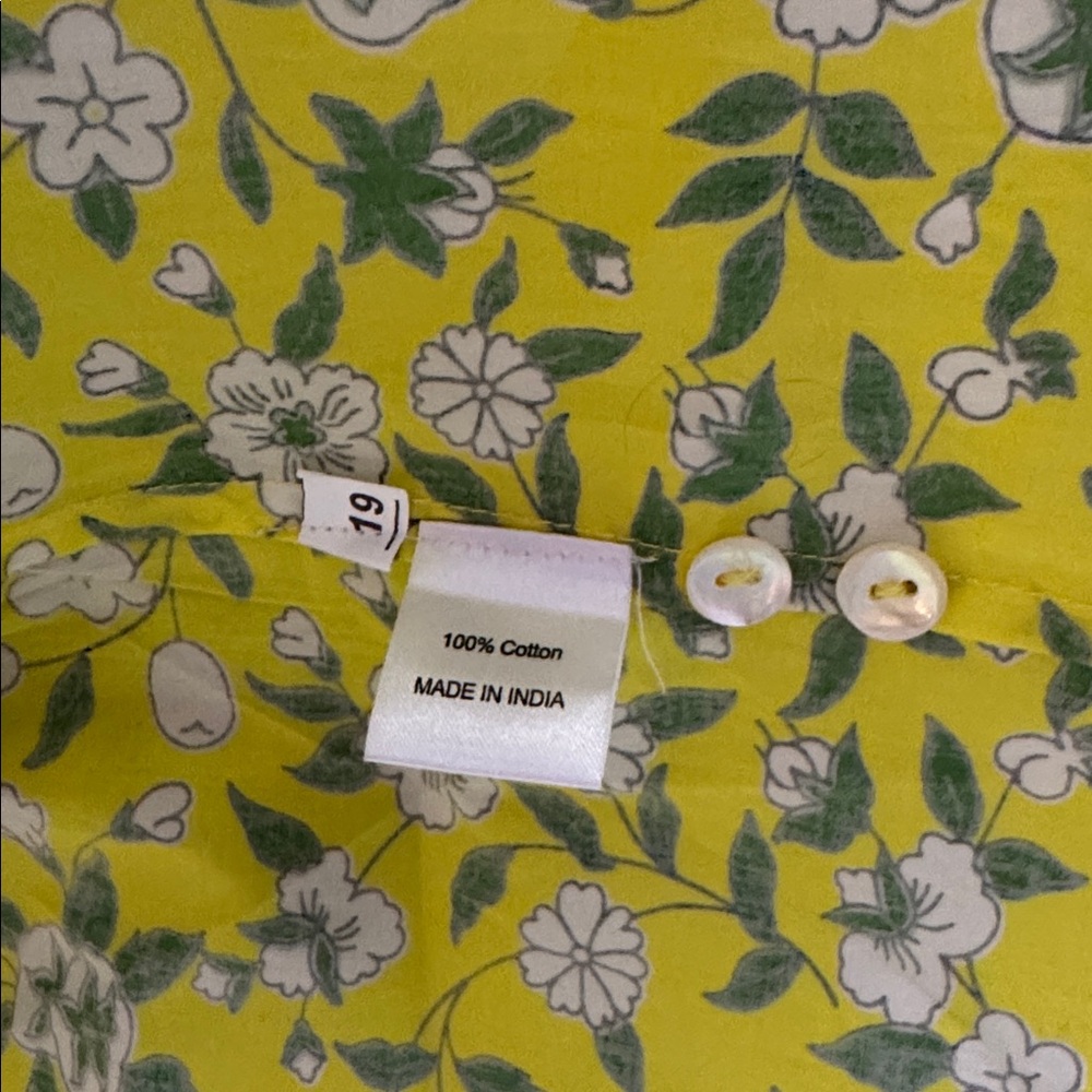 Banjanan Ruffle Floral Blouse - Picture 4 of 5